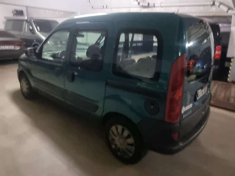 Grün Gebraucht 2002 Renault Kangoo Privilege Van / Kleinbus | 2.700 € (Fairer Preis) - Bild 1/4
