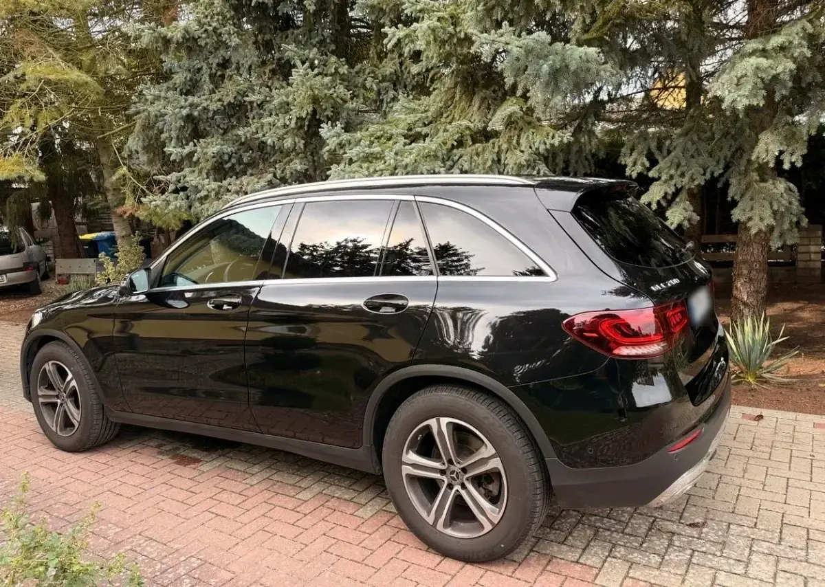 Gebraucht Mercedes GLC200 197 PS (144 kW) 2020 Schwarz SUV