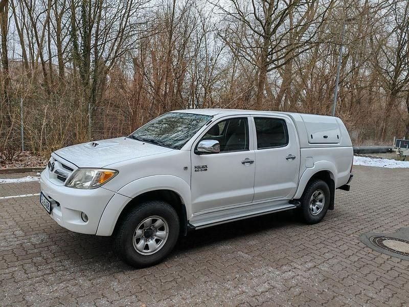 Weiß Gebraucht 2008 Toyota HiLux Abholung | 19.800 € (Etwas zu teuer) - Bild 1/4