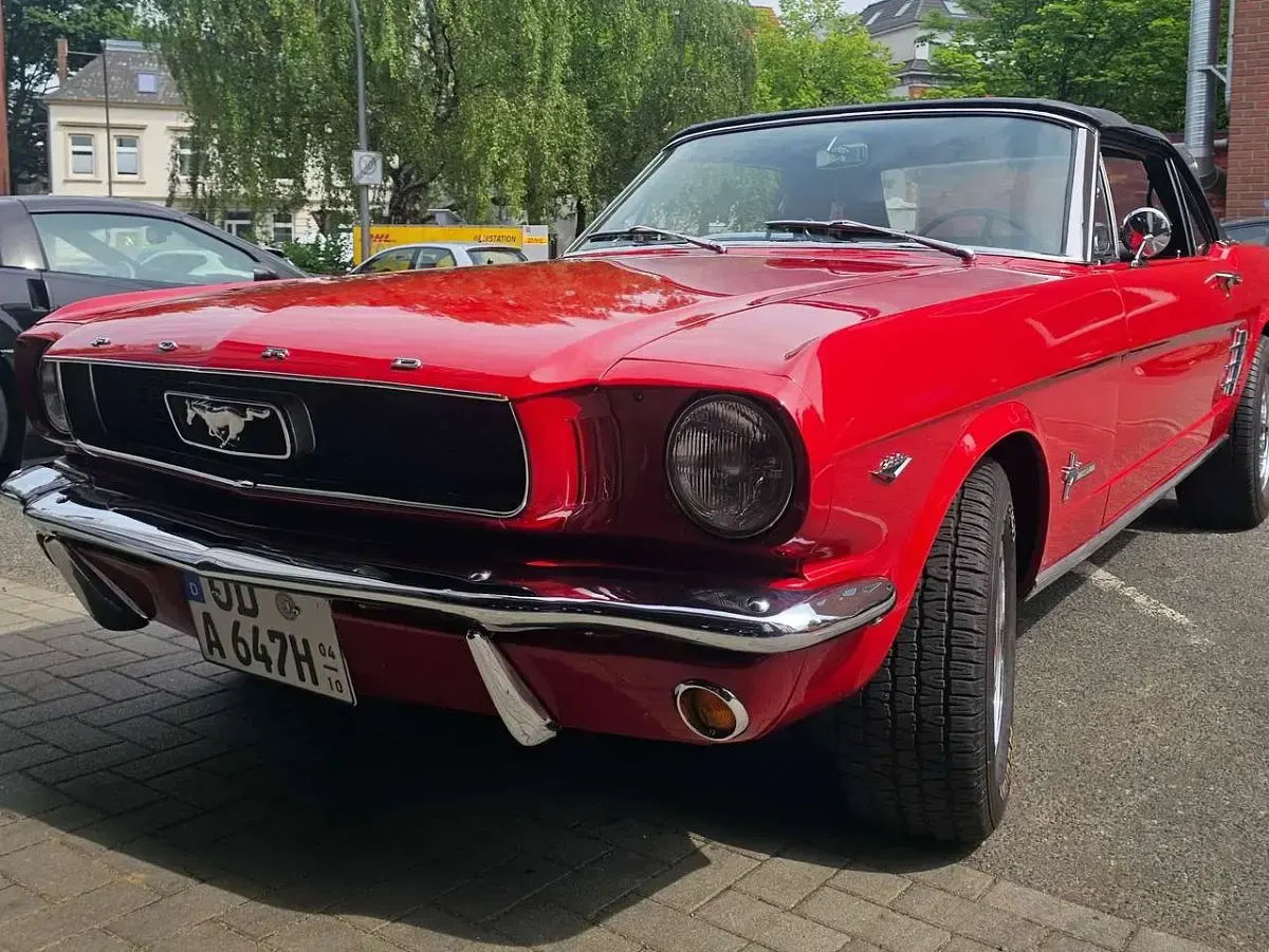 Gebraucht Ford Mustang 190 PS (139 kW) 1965 Rot Cabrio