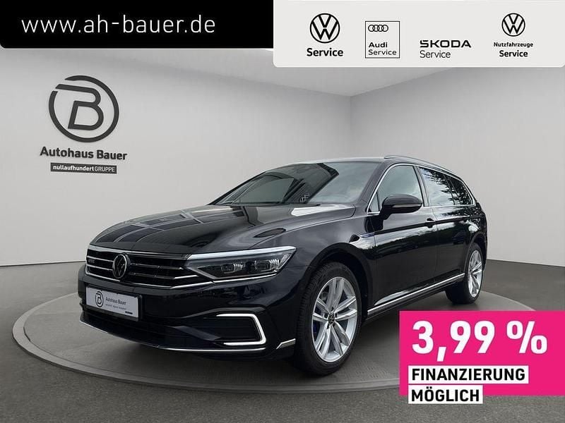 Deep black perleffekt Gebraucht 2023 VW Passat GTE Kombi | 33.185 € (Teuer) - Bild 1/4