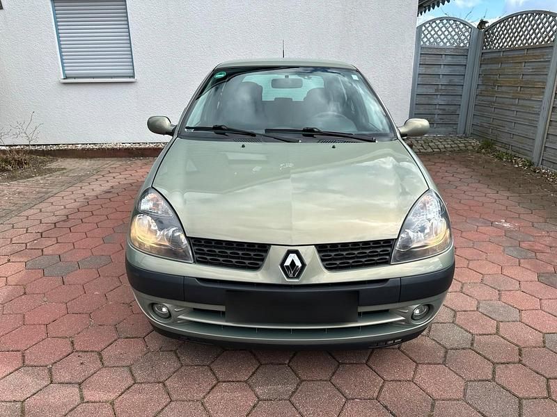 Gebraucht Renault Clio II 73 PS (53 kW) 2003 Grau Kleinwagen