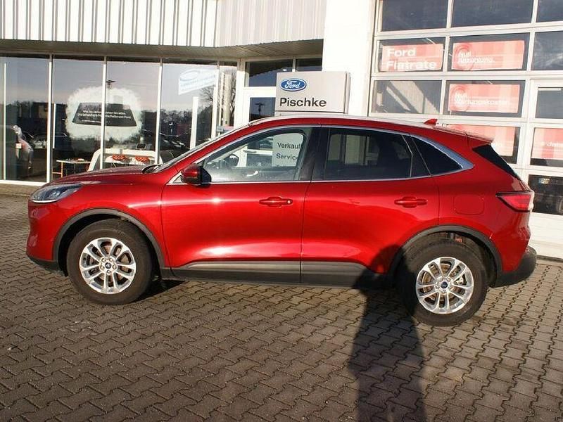 Gebraucht Ford Kuga Titanium 150 PS (110 kW) 2020 Lucidrot metallic (metallic) SUV