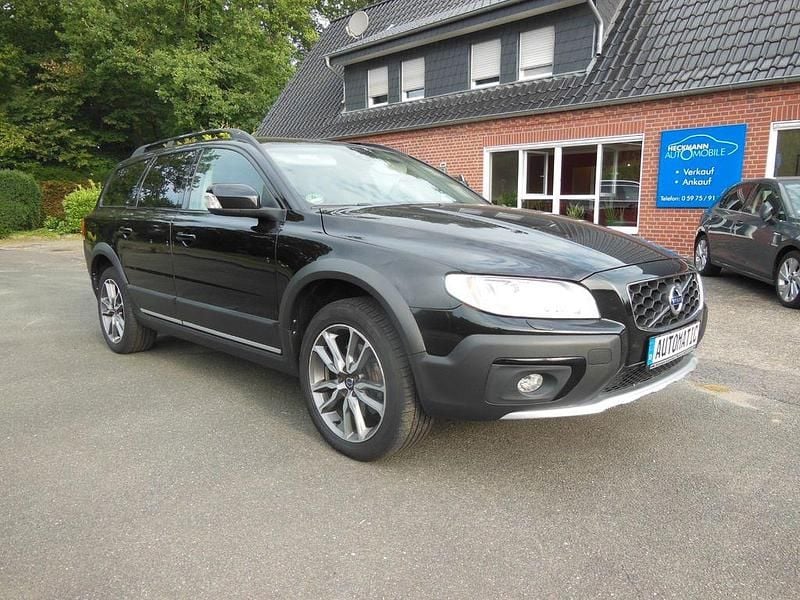 Onyx schwarz Gebraucht 2016 Volvo XC70 Momentum SUV | 15.999 € (Guter Preis) - Bild 1/4