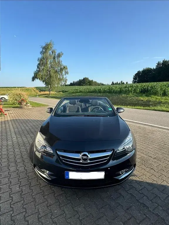 Gebraucht Opel Cascada Innovation 140 PS (102 kW) 2013 Schwarz Cabrio