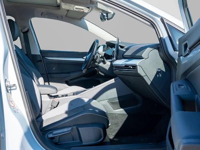 Usata VW Golf VIII 116 CV (85 kW) 2025 Blu Berlina