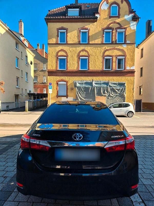 Gebraucht Toyota Corolla 129 PS (94 kW) 2014 Blau Limousine