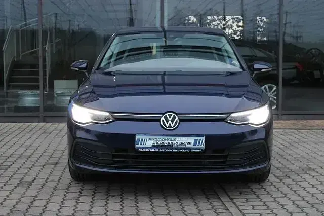 Gebraucht VW Golf VIII 110 PS (80 kW) 2022 Blau Limousine