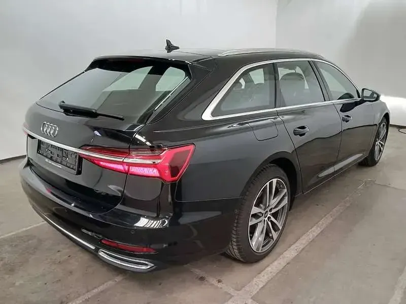 Gebraucht Audi A6 Sport 204 PS (150 kW) 2021 Schwarz Limousine