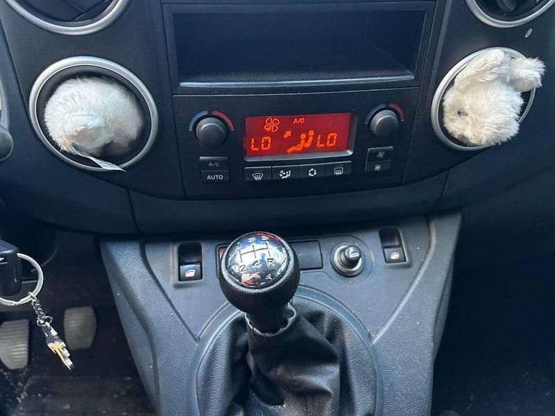 Gebraucht Peugeot Partner Tepee Tendance 109 PS (80 kW) 2008 Grau Van / Kleinbus