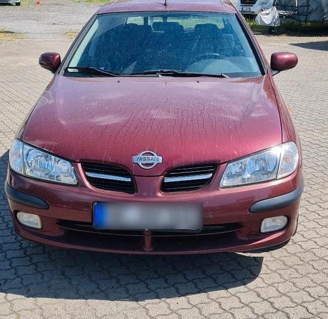 Rot Gebraucht 2002 Nissan Almera Limousine | 700 € - Bild 1/4