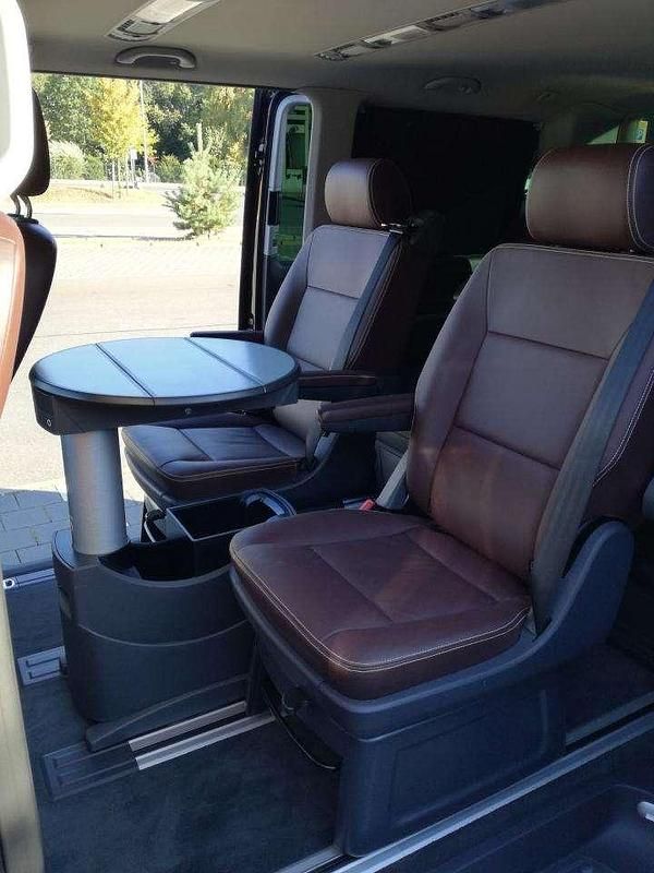 Gebraucht VW Multivan Highline 179 PS (131 kW) 2015 Van