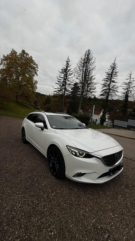 Weiß Gebraucht 2017 Mazda 6 Kombi | 12.800 € (Etwas zu teuer) - Bild 1/4