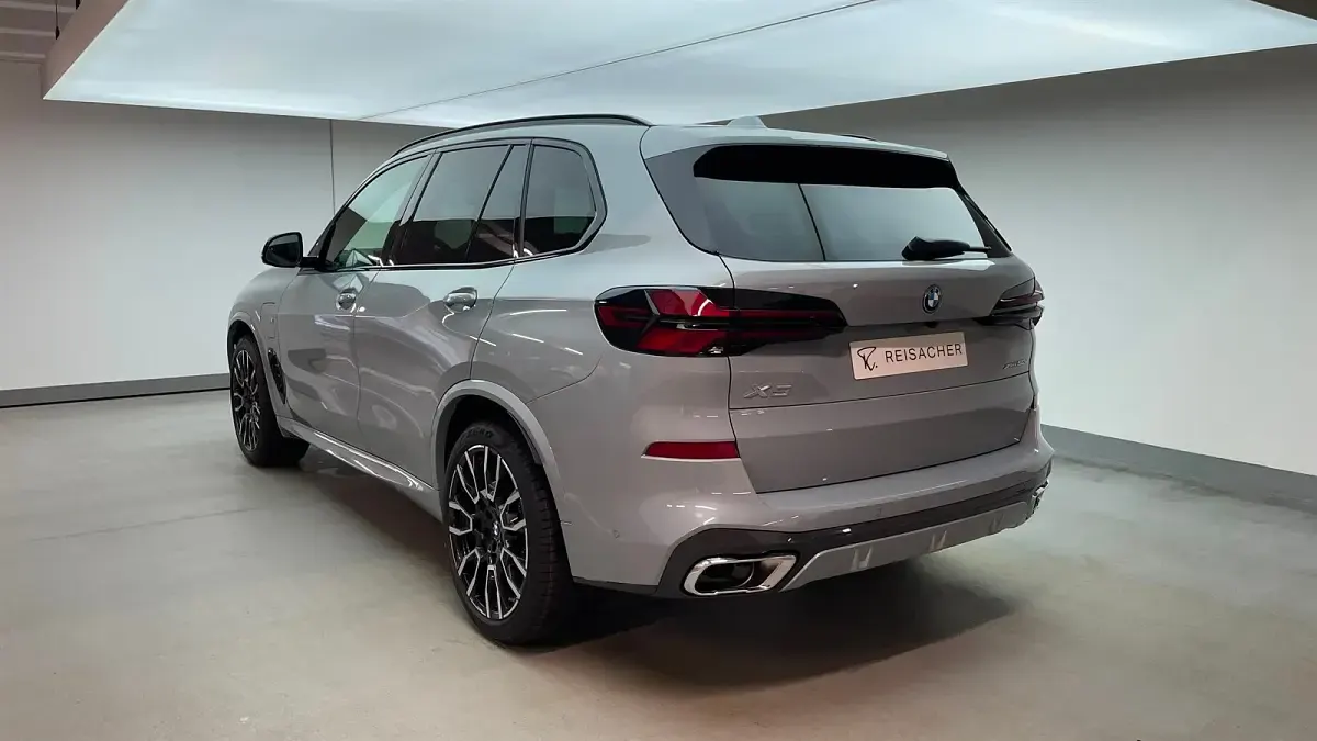 Neu BMW X5 Efficient Dynamics 490 PS (360 kW) 2026 M brooklyn grau metallic SUV
