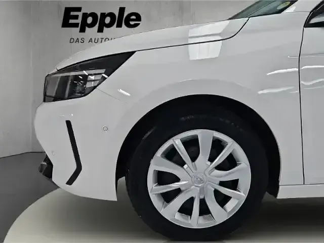 Used Opel Corsa Edition 75 HP (55 kW) 2024 White Hatchback
