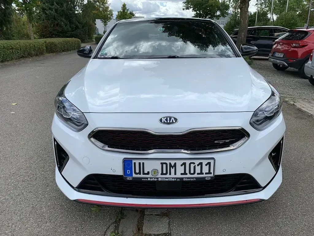 Gebraucht Kia ProCeed GT 204 PS (150 kW) 2019 Weiß Kombi