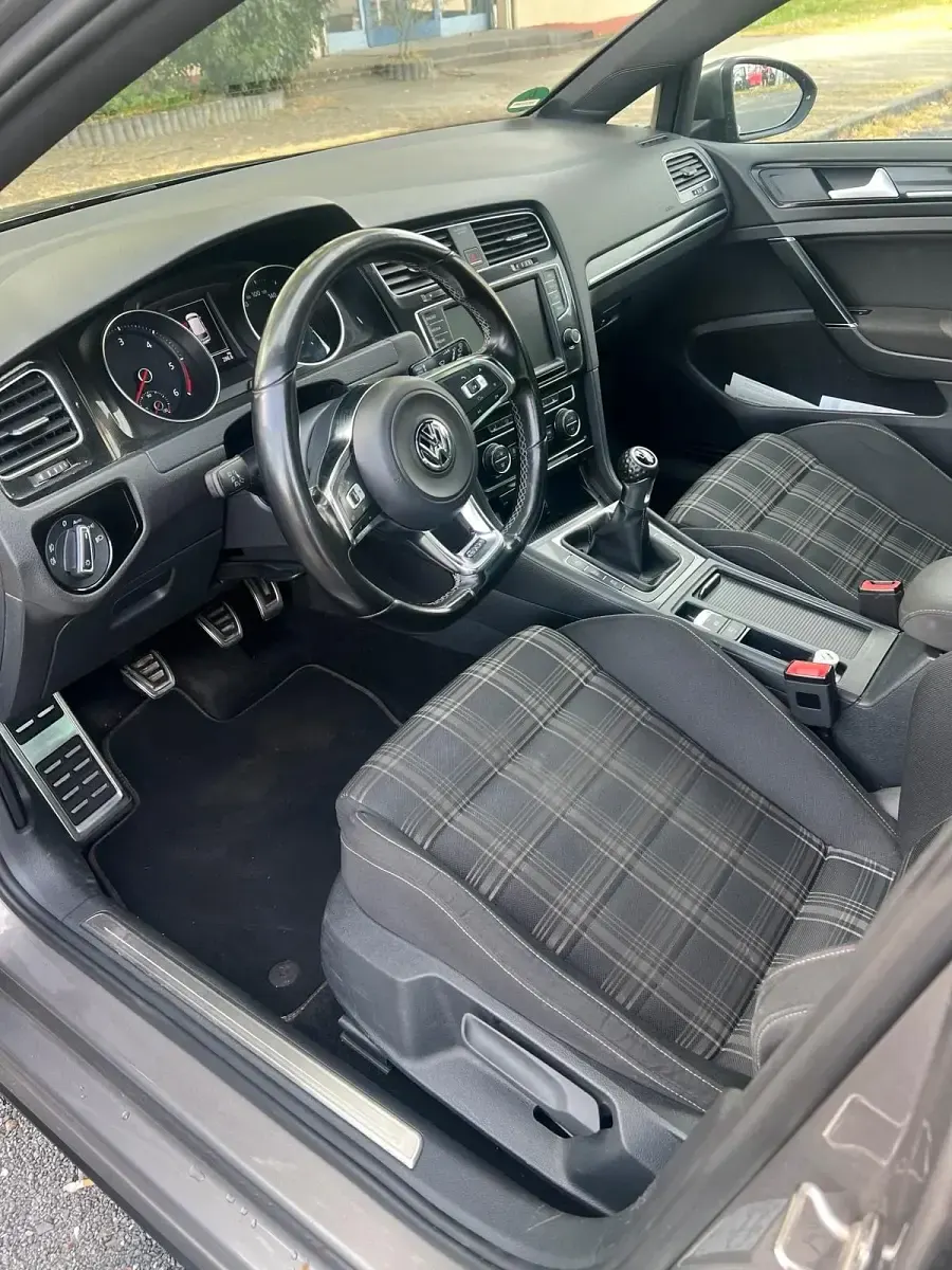Gebraucht VW Golf VII GTD 184 PS (135 kW) 2015 Andere farben Kleinwagen