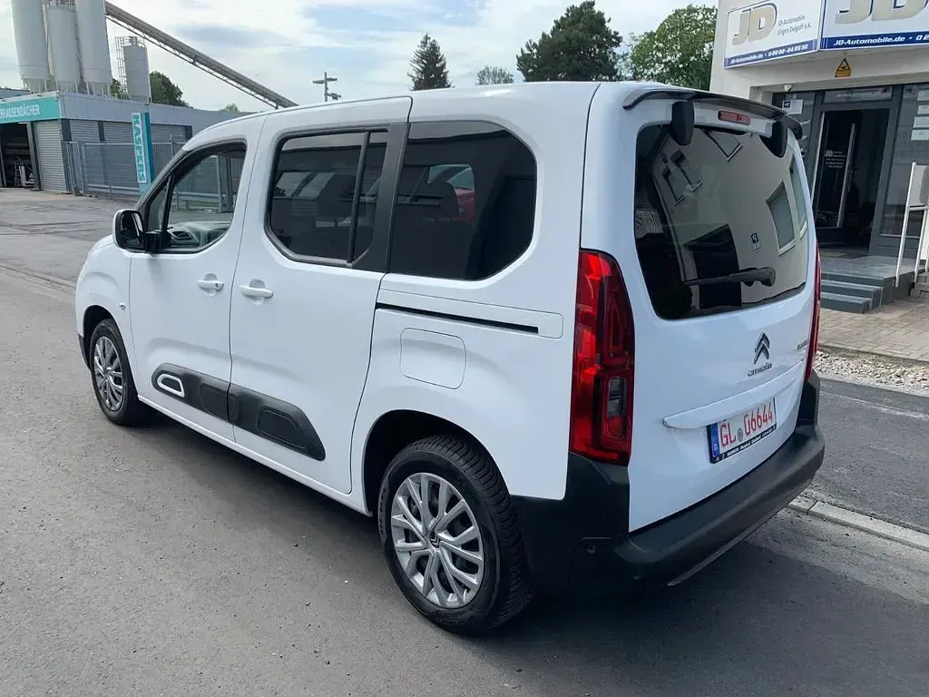 Gebraucht Citroën Berlingo Feel 131 PS (96 kW) 2020 Weiß Van / Kleinbus