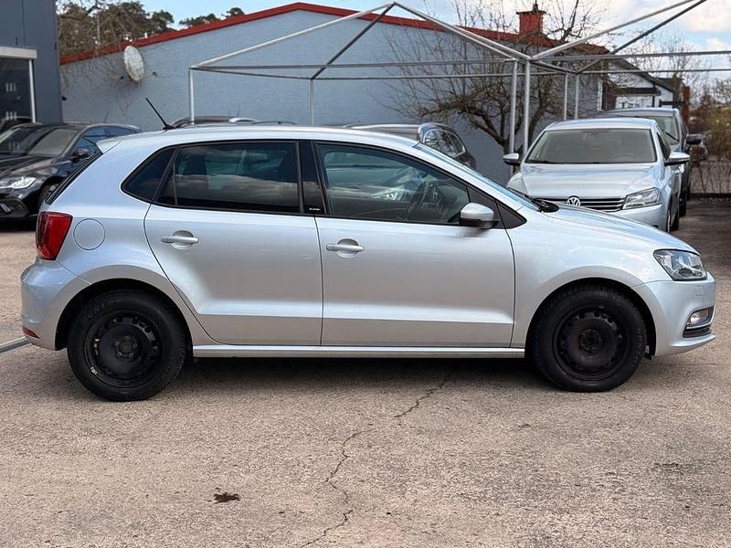 Gebraucht VW Polo Allstar 90 PS (66 kW) 2016 Silber Limousine