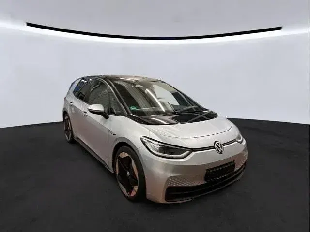 Gebraucht VW ID.3 Pro Performance 150 kW (204 PS) 2023 Scale silver metallic Kleinwagen