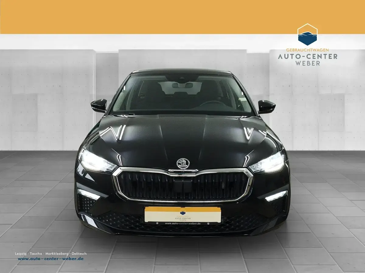 Gebraucht Skoda Scala Selection 116 PS (85 kW) 2025 Blackmagic perleffekt Kleinwagen