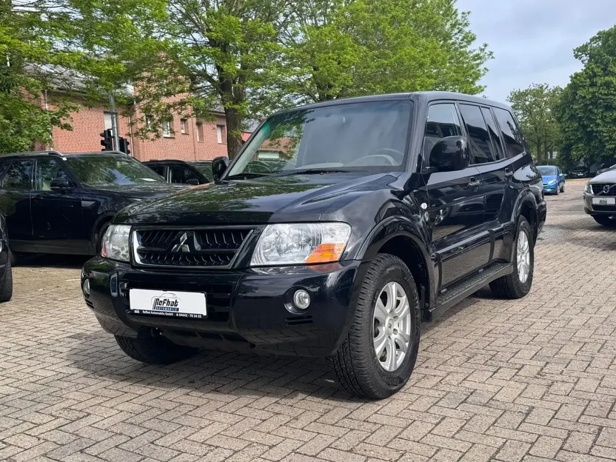 Gebraucht Mitsubishi Pajero 160 PS (117 kW) 2007 Schwarz SUV