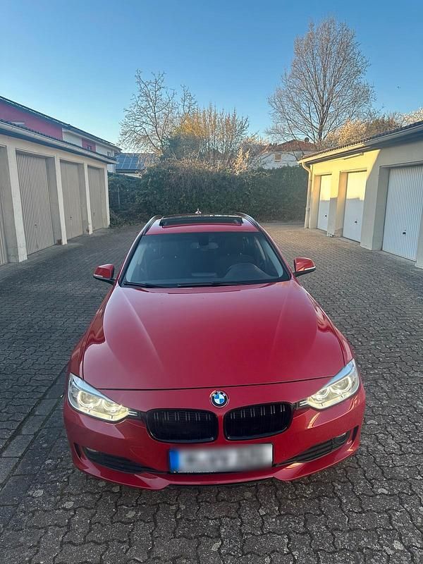 Gebraucht BMW 320 184 PS (135 kW) 2014 Rot Kombi
