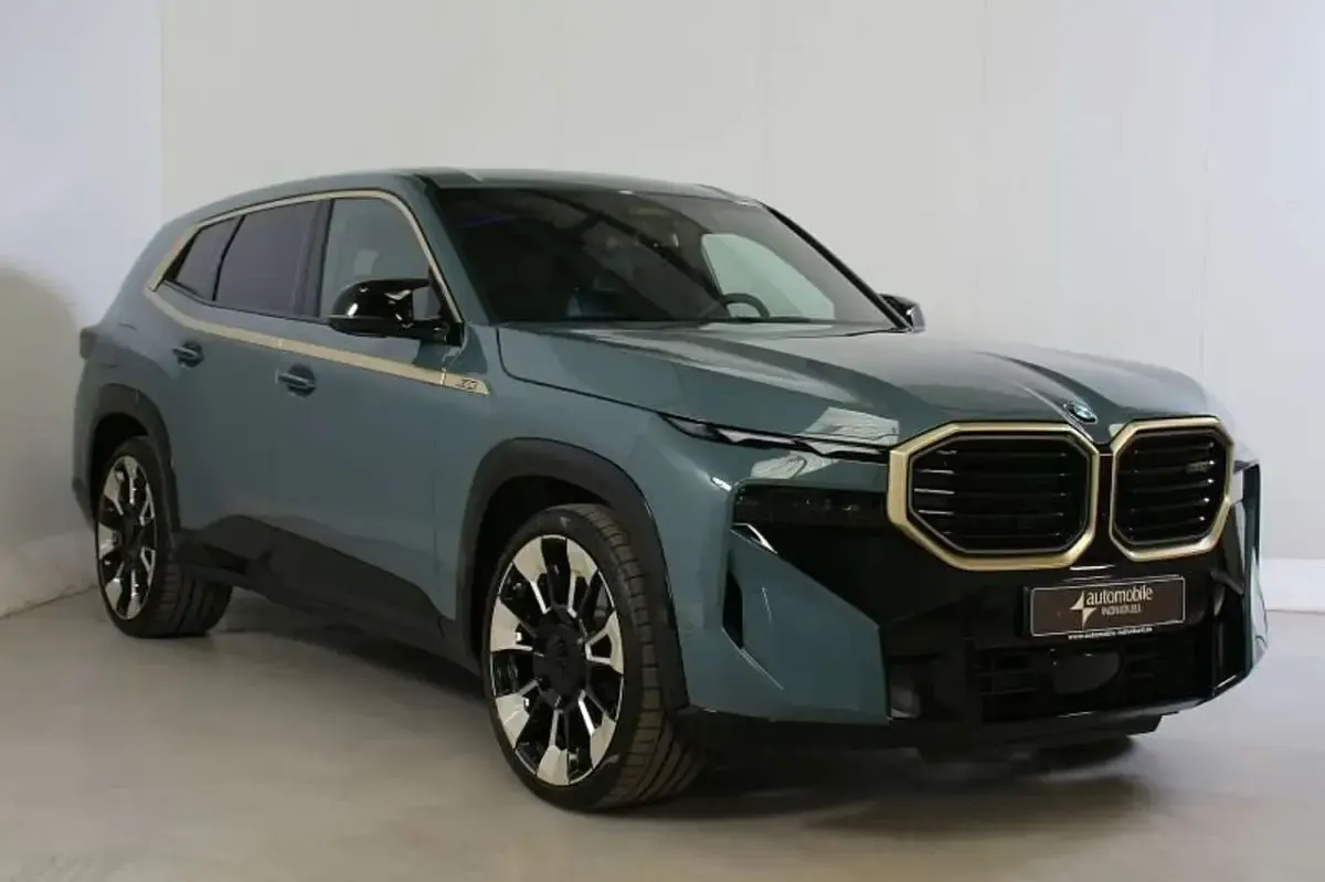 Gebraucht BMW XM Performance 653 PS (480 kW) 2024 Cape york grün met. SUV