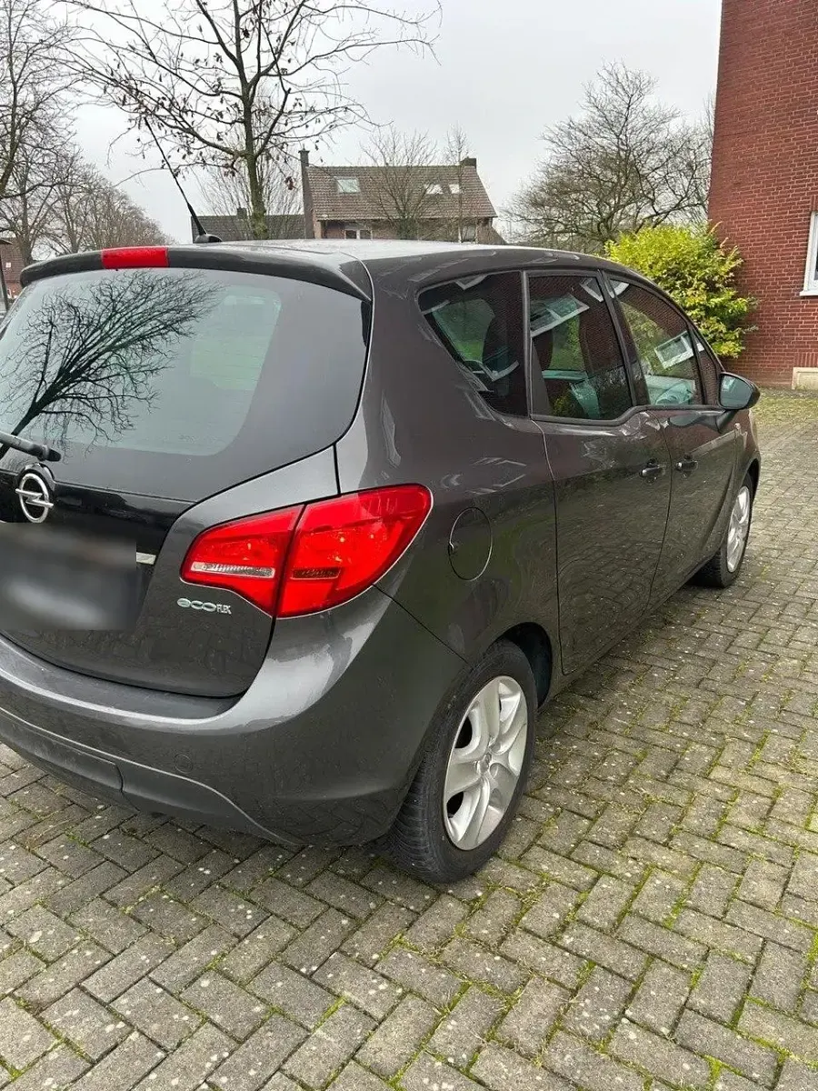 Używany Opel Meriva 120 KM (88 kW) 2011 Szary Minivan