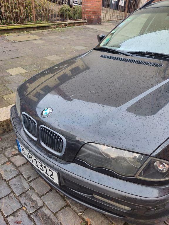 Gebraucht BMW 318 118 PS (86 kW) 1999 Schwarz Kombi