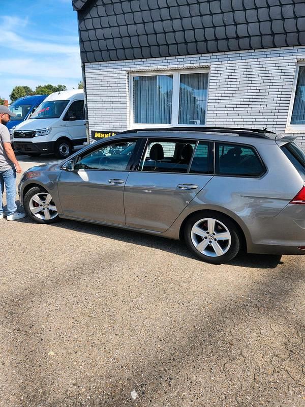 Gebraucht VW Golf VII 101 PS (74 kW) 2015 Kombi