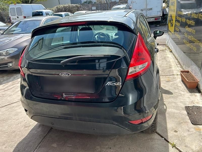 Gebraucht Ford Fiesta 82 PS (60 kW) 2009 Schwarz Kleinwagen