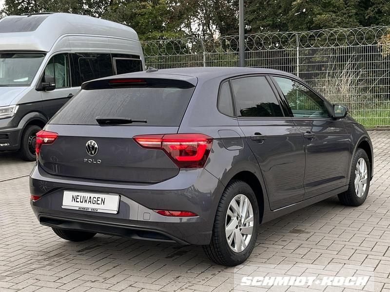 Gebraucht VW Polo Style 95 PS (69 kW) 2025 Rauchgrau (grau) Limousine