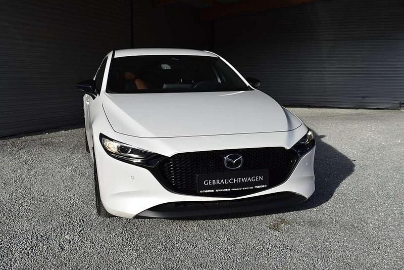 Gebraucht Mazda 3 Nagisa 140 PS (102 kW) 2025 Snowflake white pearl (metallic) Limousine
