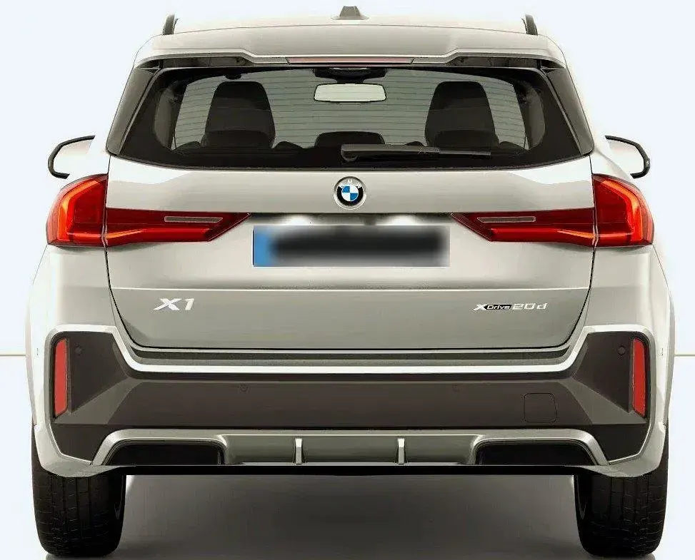 Gebraucht BMW X1 M Sport 163 PS (119 kW) 2025 Silber SUV