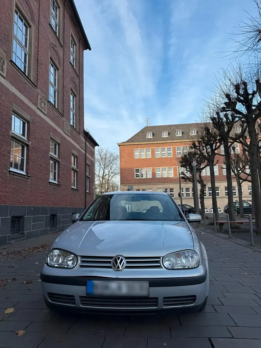 Gebraucht VW Golf 105 PS (77 kW) 1998 Silber Coupé