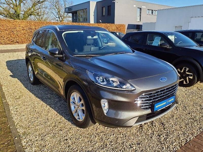 Gebraucht Ford Kuga Titanium 120 PS (88 kW) 2020 Grau SUV