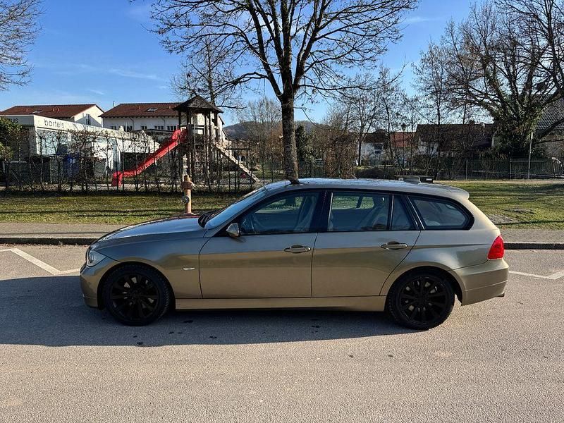 Gebraucht BMW 330 Shadowline 258 PS (189 kW) 2006 Braun Kombi