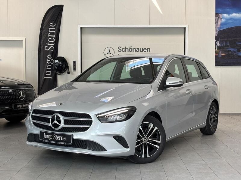 Silber Gebraucht 2021 Mercedes B200 Progressive Van / Kleinbus | 27.980 € (Fairer Preis) - Bild 1/4