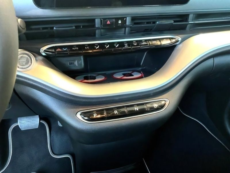 Grün Gebraucht 2022 Fiat 500e Icon Limousine | 18.400 € (Superpreis) - Bild 1/2