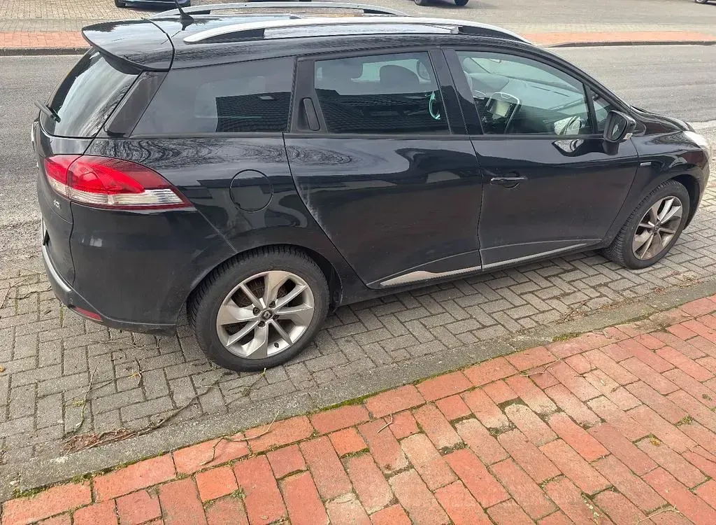 Gebraucht Renault Clio IV Life 75 PS (55 kW) 2016 Schwarz Limousine
