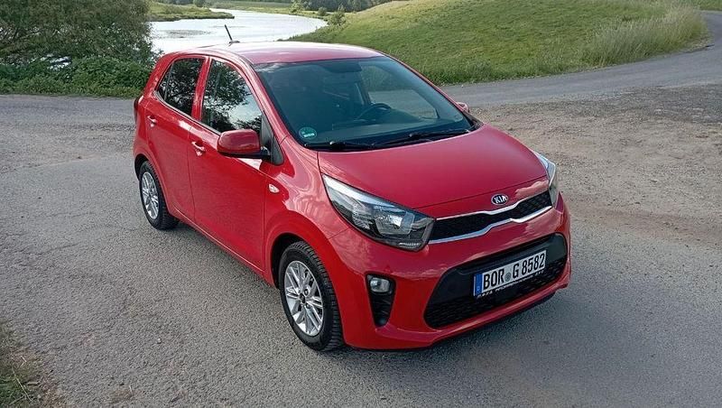 Rot Gebraucht 2021 Kia Picanto Kleinwagen | 9.000 € (Fairer Preis) - Bild 1/4