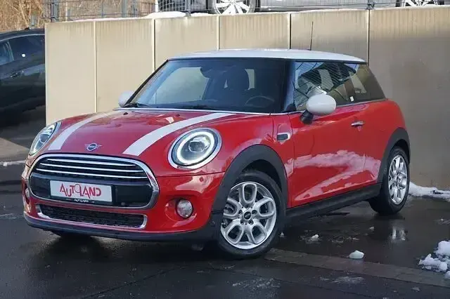 Używany Mini Cooper 136 KM (100 kW) 2018 Czerwony Hatchback