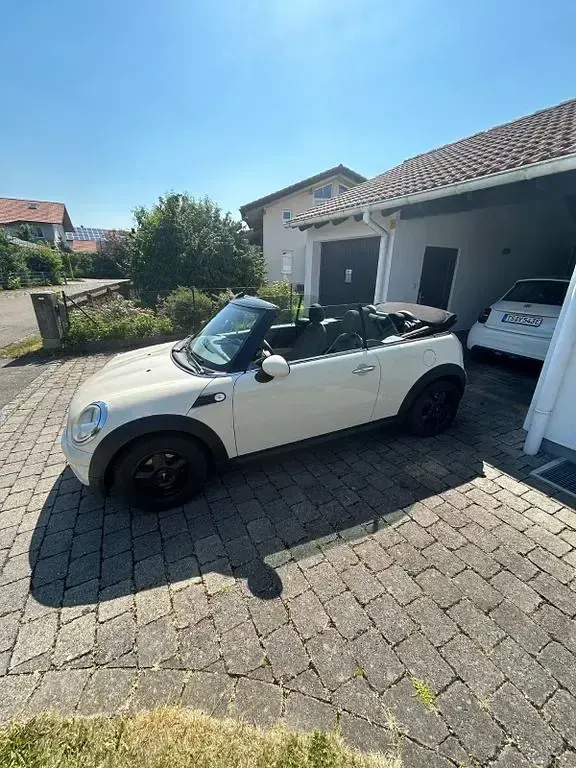 Käytetty Mini One Cabriolet 98 HP (72 kW) 2010 Valkoinen Avoauto