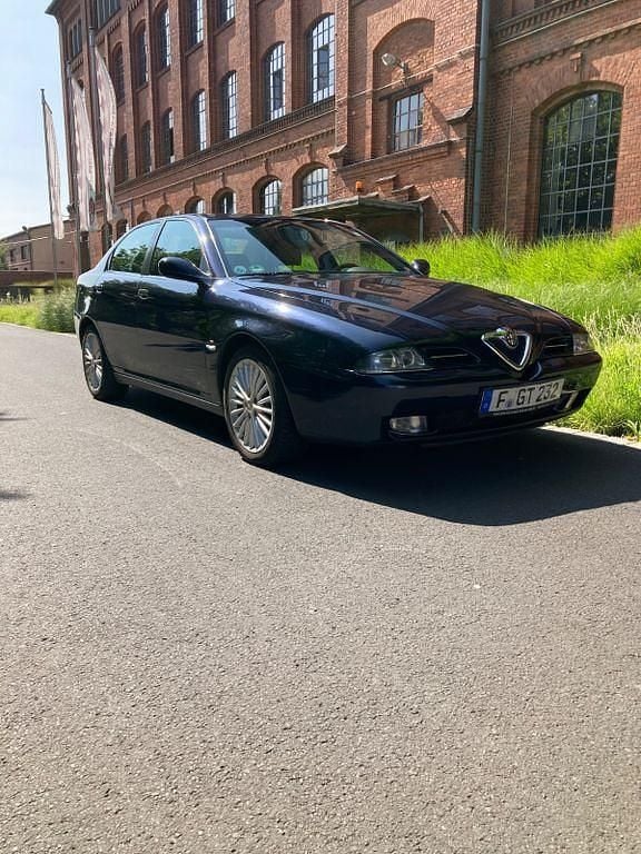 Blau Gebraucht 1999 Alfa Romeo 166 Progression Limousine | 5.200 € (Fairer Preis) - Bild 1/4