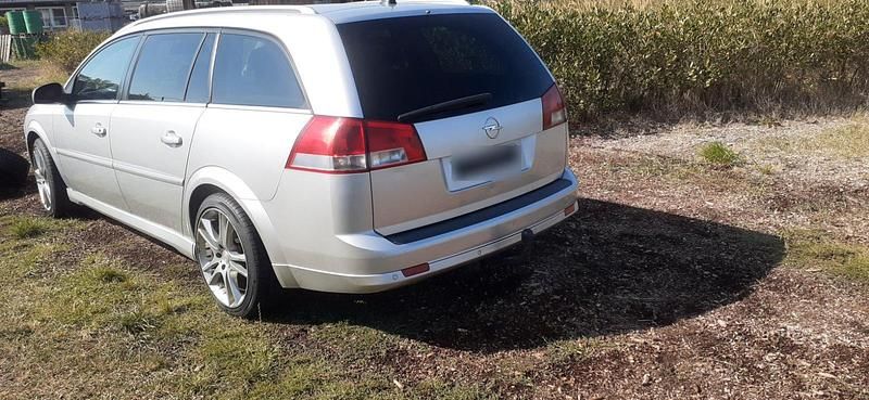 Gebraucht Opel Vectra 150 PS (110 kW) 2007 Silber Kombi