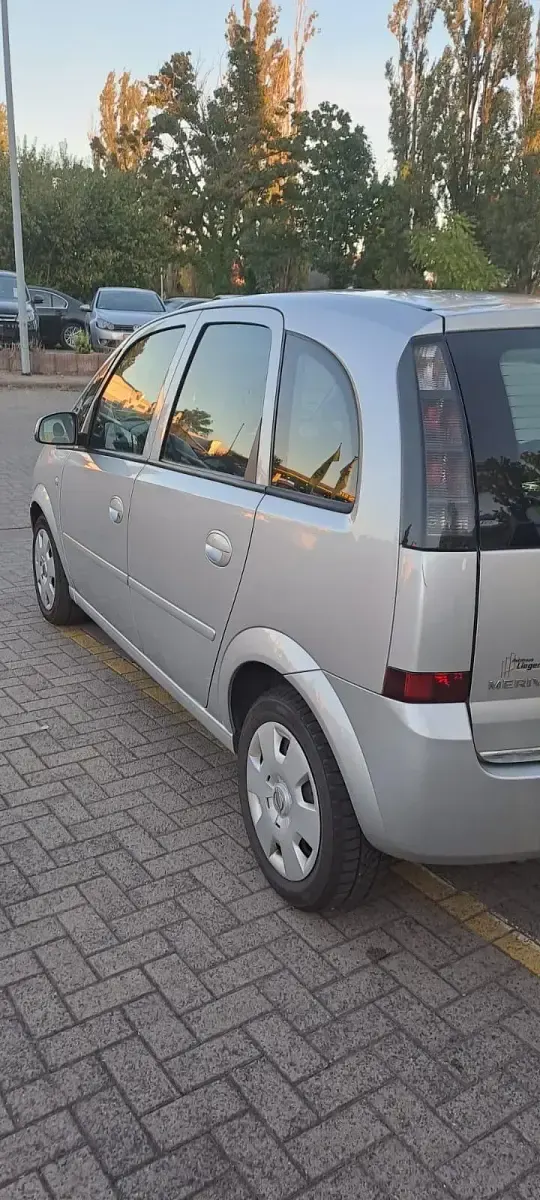 Gebraucht Opel Meriva Cosmo 105 PS (77 kW) 2007 Silber Van / Kleinbus