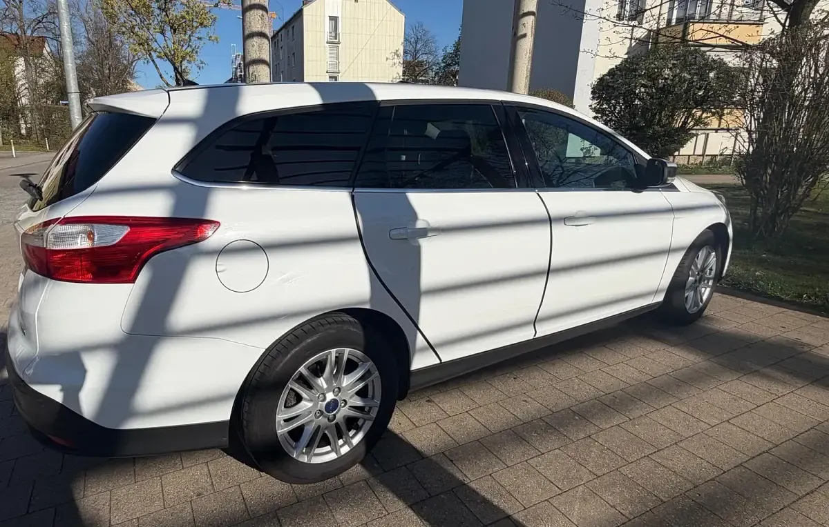 Używany Ford Focus 2012 Biały Kombi