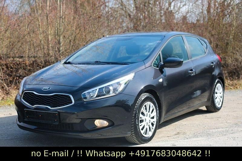 Gebraucht Kia Ceed 99 PS (72 kW) 2013 Schwarz Kleinwagen