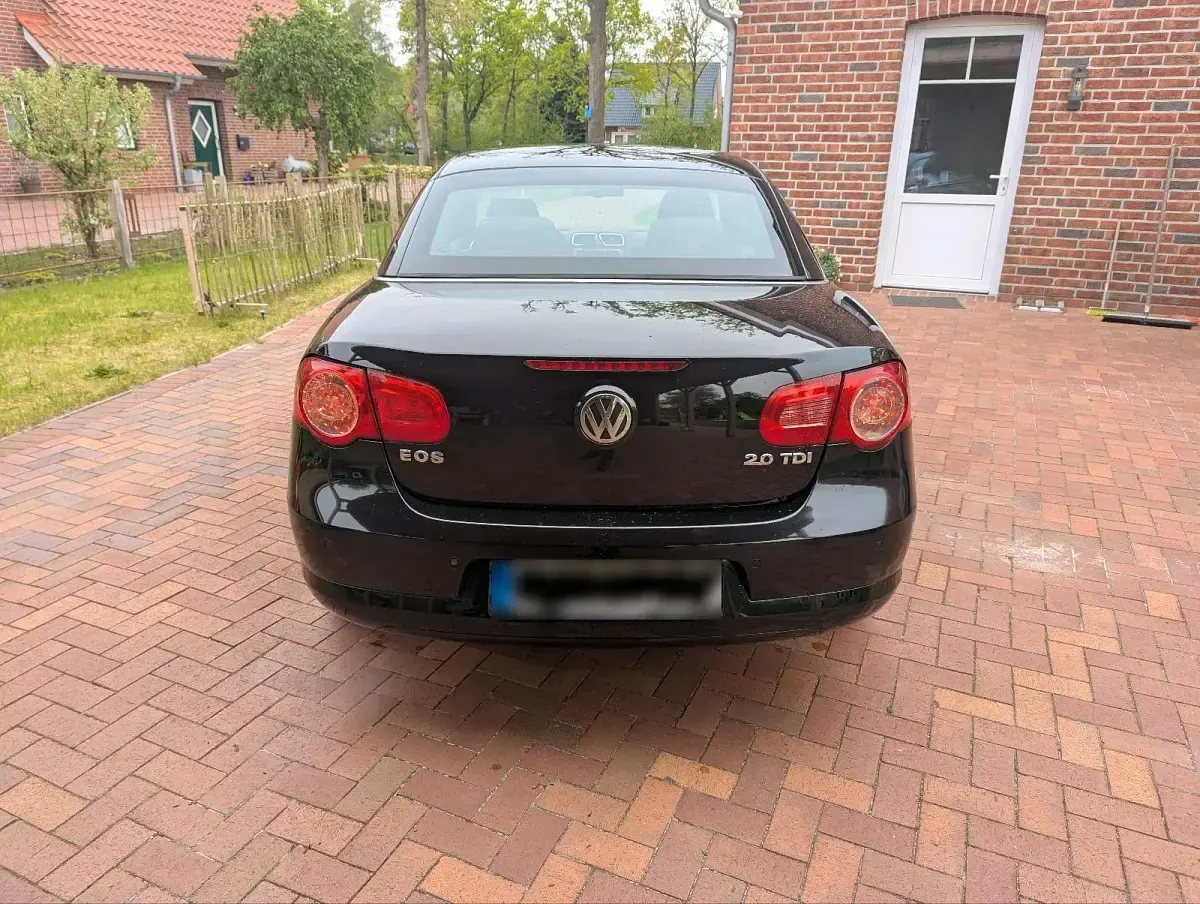 Usata VW Eos 140 CV (102 kW) 2008 Nero Cabrio